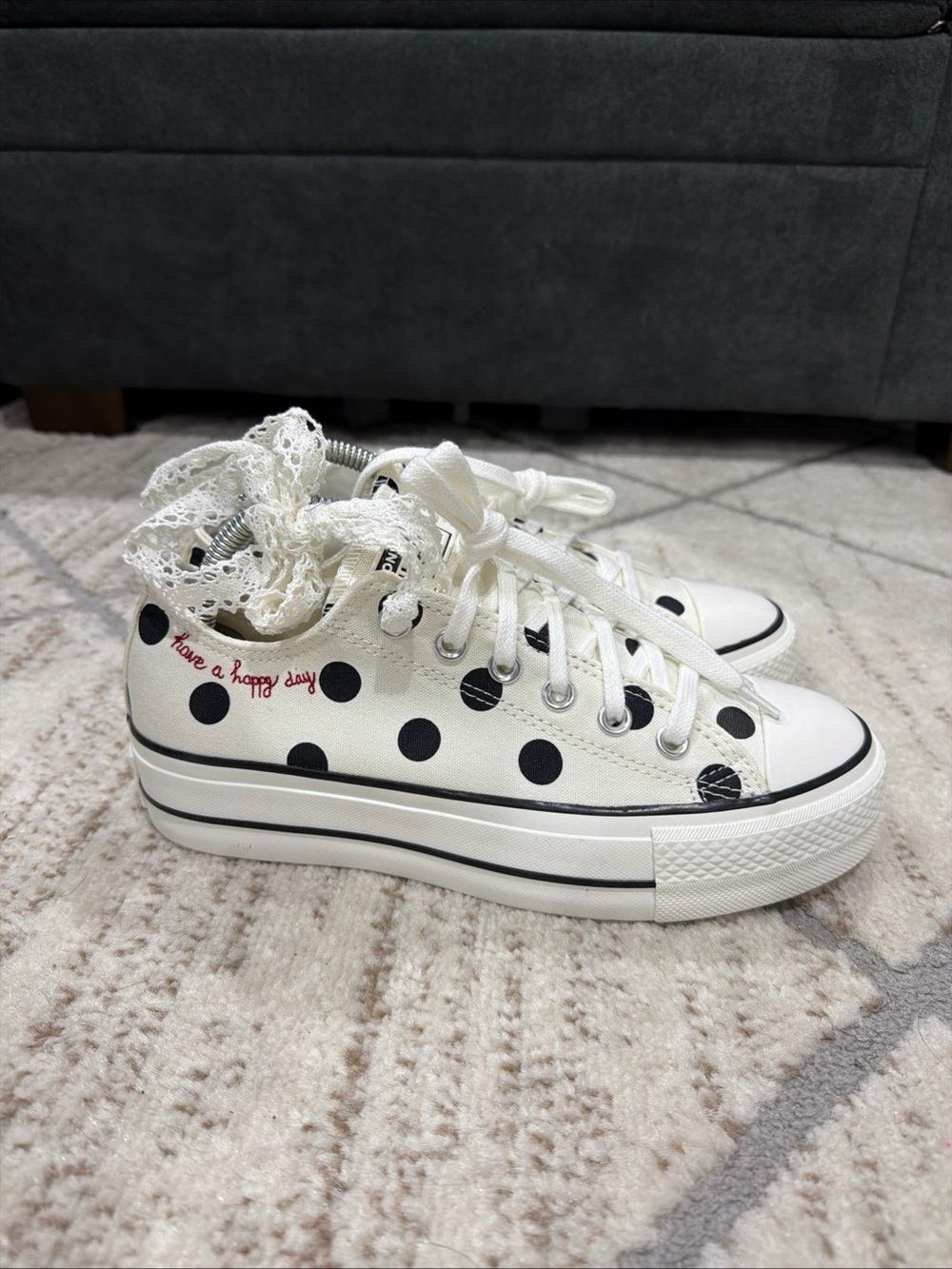 Converse Chuck Taylor All Star Lift Platform Low Shoes Polka Dots Women’s Size 8 - Picture 1 of 8